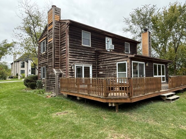 Building Photo - 3007 Lincoln Rd