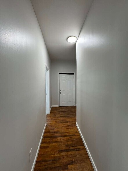 Building Photo - 142 Johnson Ave