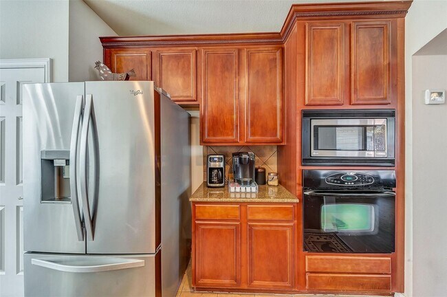 Building Photo - House For Lease in Plano