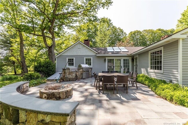 Building Photo - 90 Sharon Mountain Rd