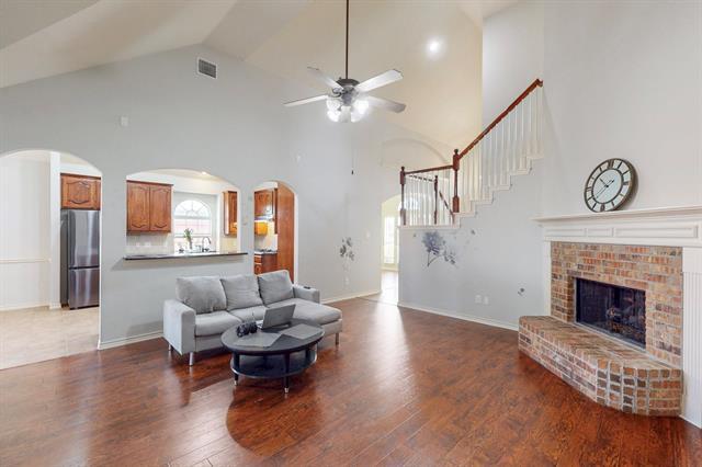 Building Photo - 6925 Cattle Dr