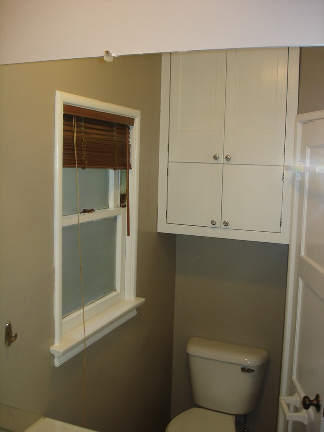 3/4 Bathroom - 5258 College View Ave