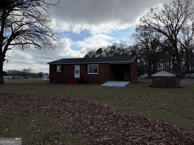 Primary Photo - 2381 Rat Kinney Rd