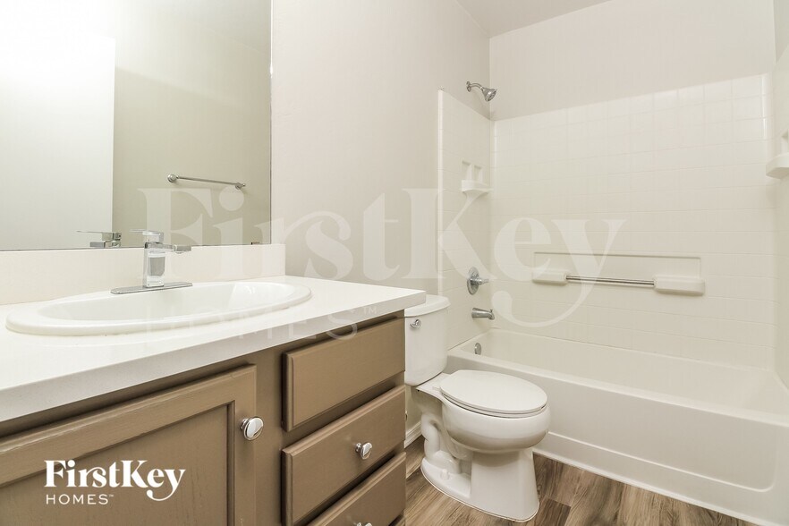 Building Photo - 3239 N Rambling Creek Pl