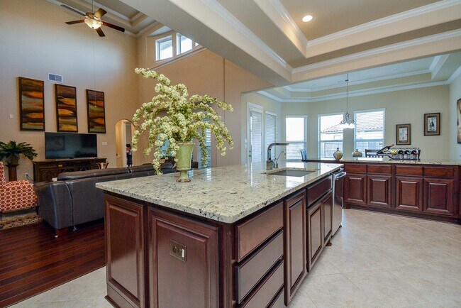 Building Photo - 6302 Kennedy Hills Ct