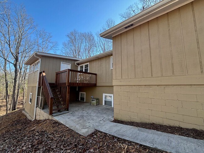 Building Photo - 3531 Gilleland Ext