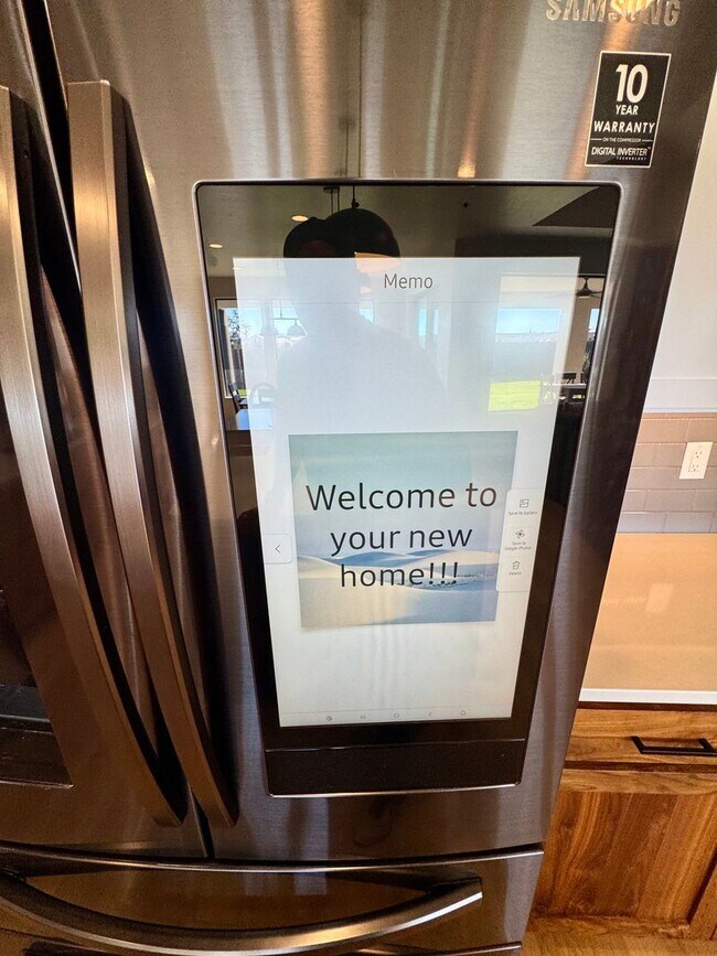 Building Photo - Beautiful Modern 5 Bedroom Furnished Home!!