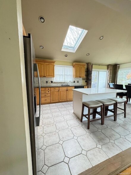 Building Photo - 34 Celia St