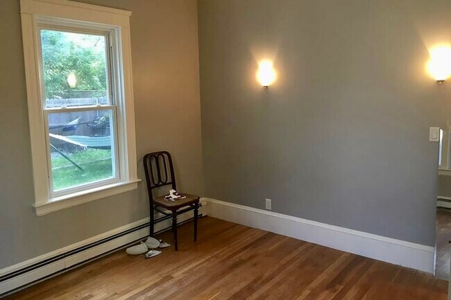 Bedroom - 143 Evergreen St