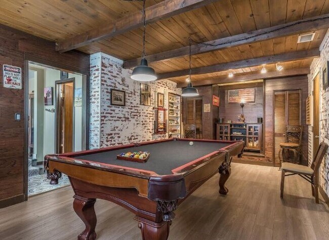 Building Photo - 9307 Santa Lucia Rd