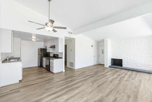 Building Photo - Limited-Time Move-In Special – 1 Month Free!