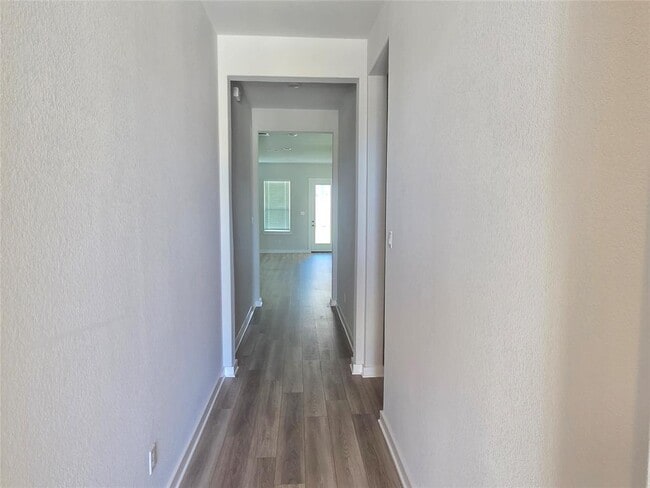 Building Photo - 332 Marisol Bnd