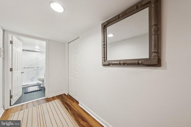 Building Photo - 1619 Marion St NW