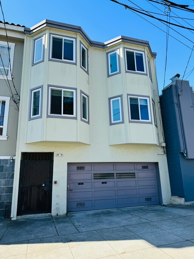 Primary Photo - 137 Saint Marys Ave