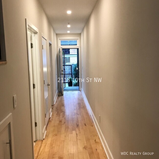 Building Photo - 2118 10th St NW