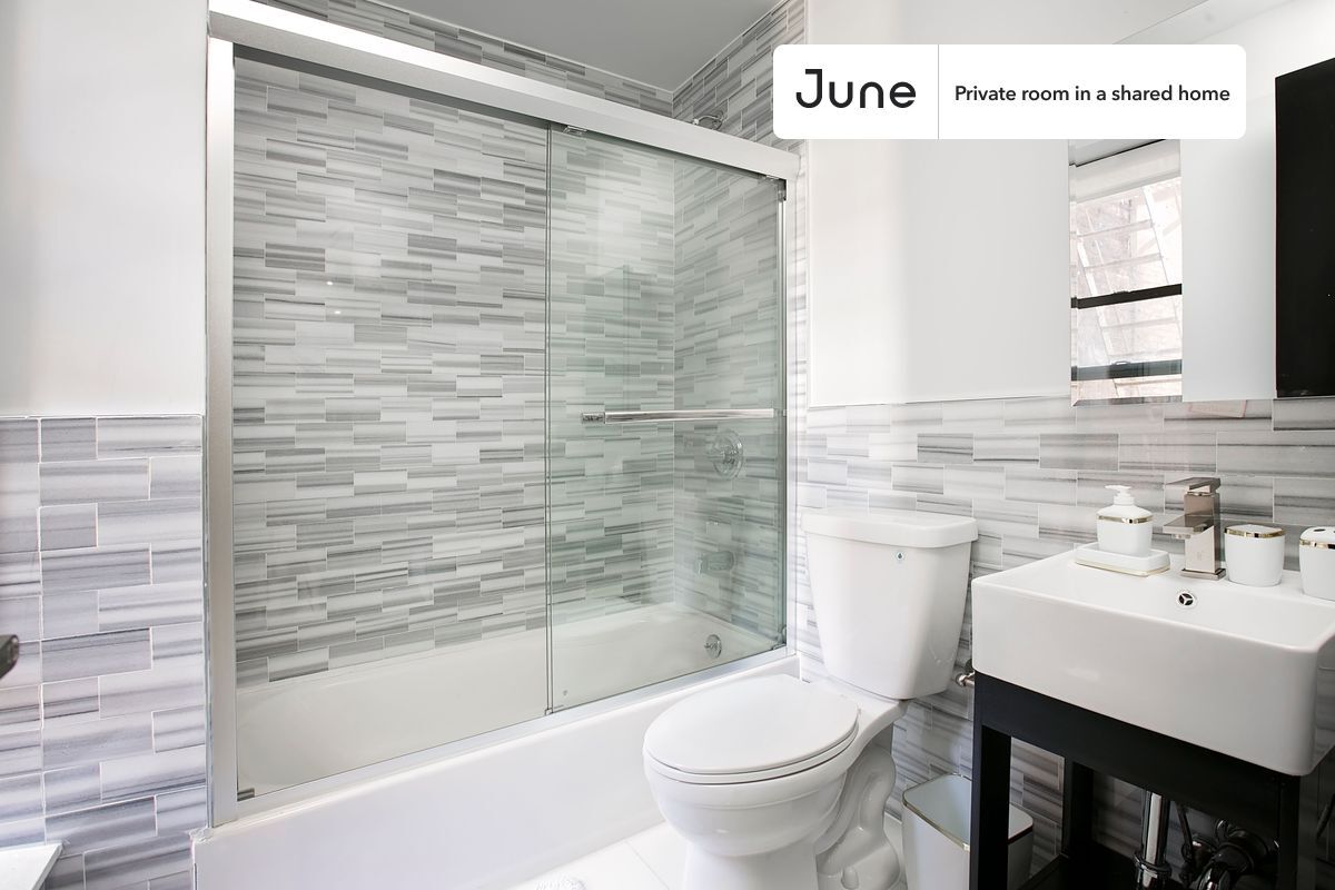 Building Photo - Room in Shared 2 bed/1 bath home