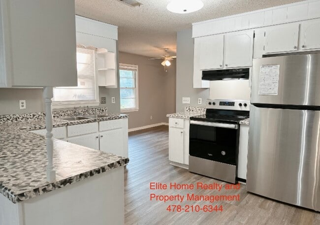 Building Photo - 233 Markwood Dr