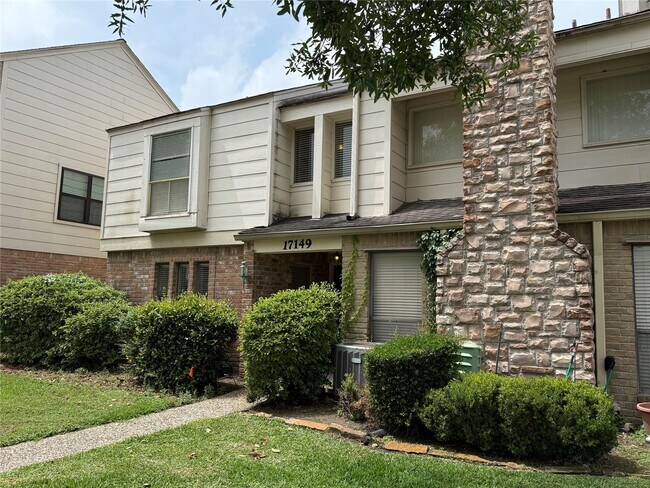 Building Photo - 17149 Beaver Springs Dr