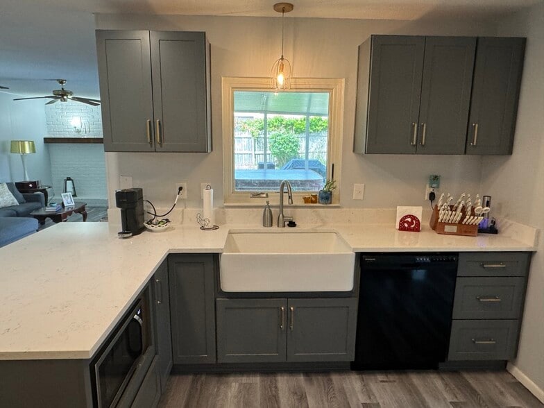 Kitchen - 1063 Wexford Way