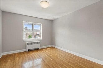 Building Photo - 252 Bay 19th St