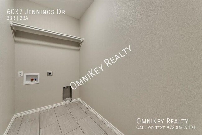 Building Photo - 6037 Jennings Dr