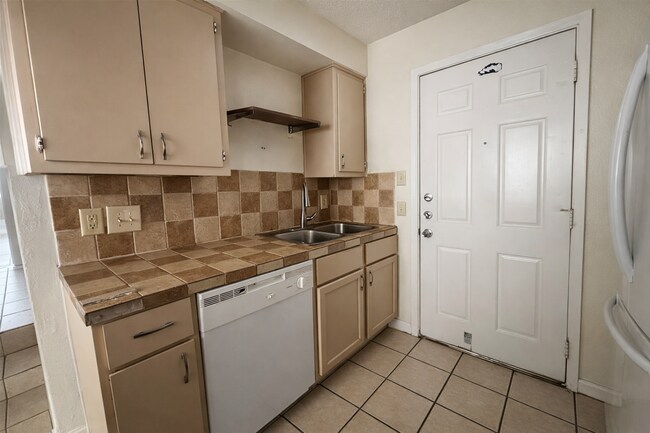 Building Photo - Available now!!! Apply today at our website!!!