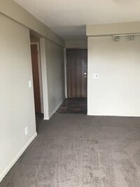 Building Photo - 550 Concord St