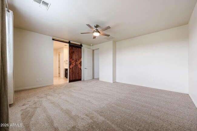 Building Photo - 14090 W Old Oak Ln
