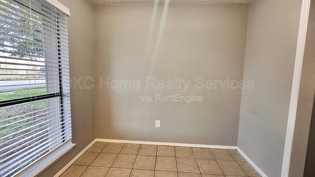Building Photo - 6713 Lyrewood Ln