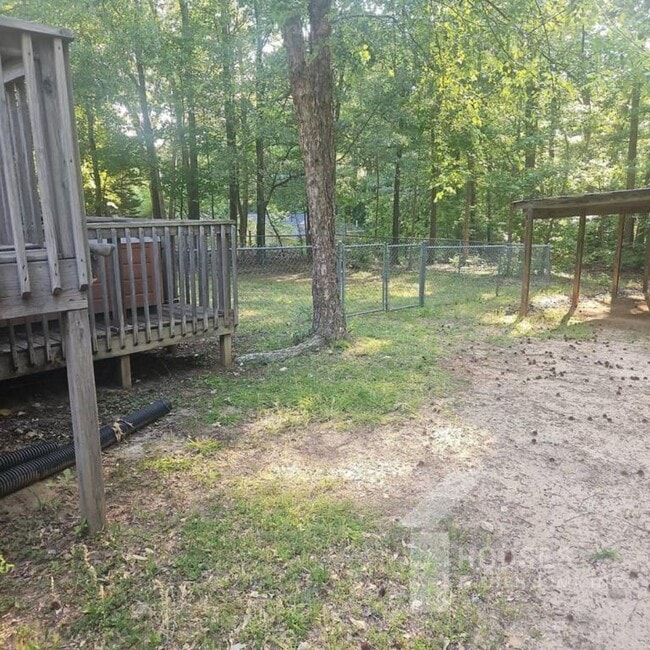Building Photo - 108 Forrest Dr