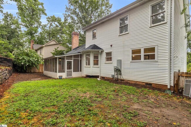 Building Photo - 125 River Way Dr