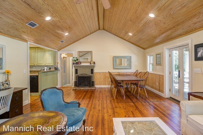 Building Photo - 3 br, 2 bath House - 104 Mershon St.