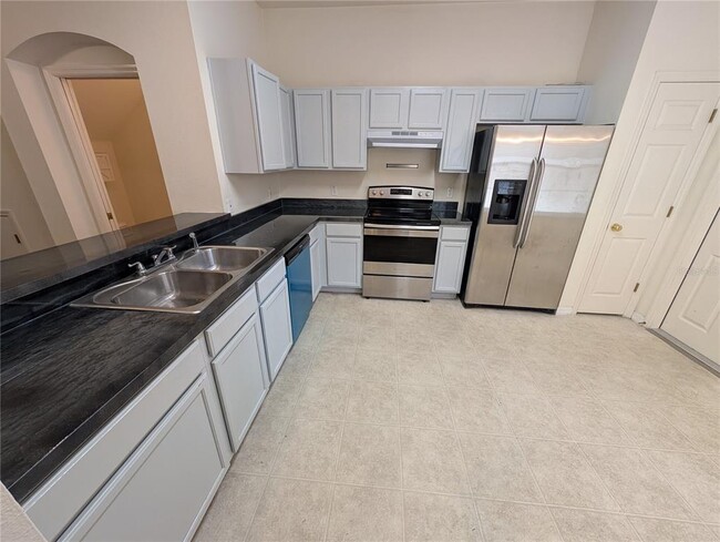 Building Photo - 4210 Bismarck Palm Dr