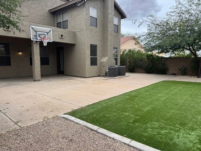 Building Photo - Luxury Scottsdale Rental with Chef’s Kitchen & 3-Car Garage