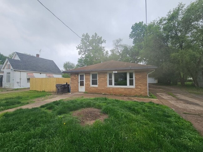 Primary Photo - 3032 West Malone Street