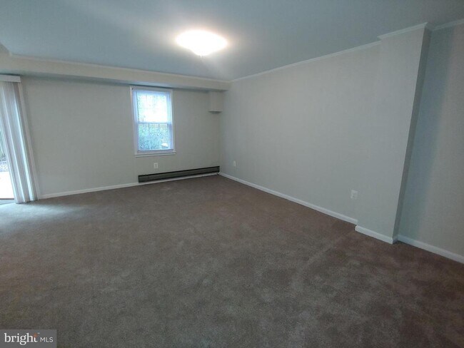 Building Photo - 1744 Laurance Ct