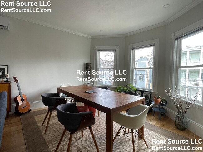 Building Photo - 12 Seven Pines Ave
