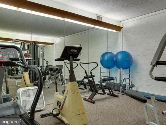 Building Photo - 7640 Provincial Dr