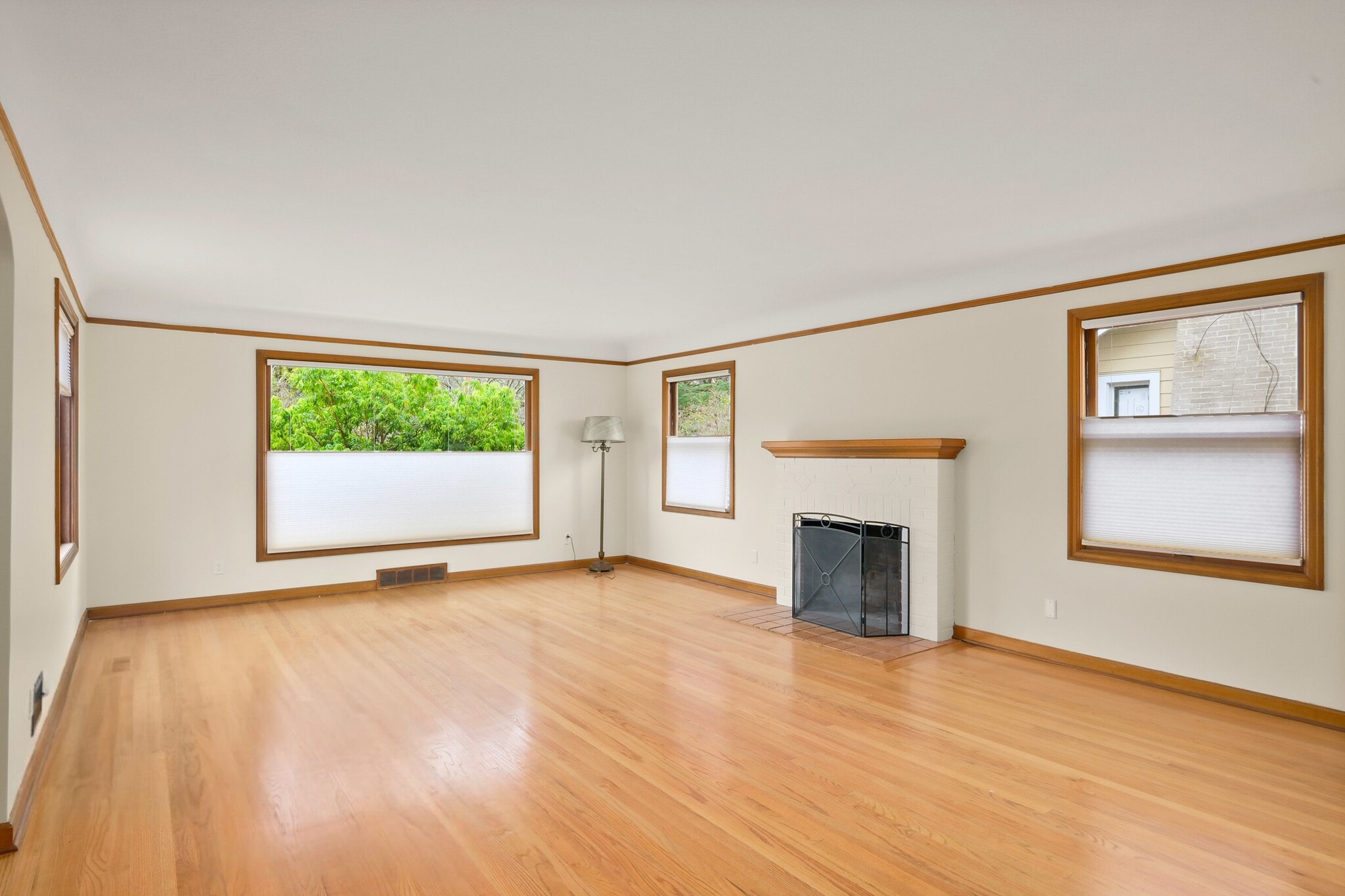 Building Photo - 3837 NE 17th Ave