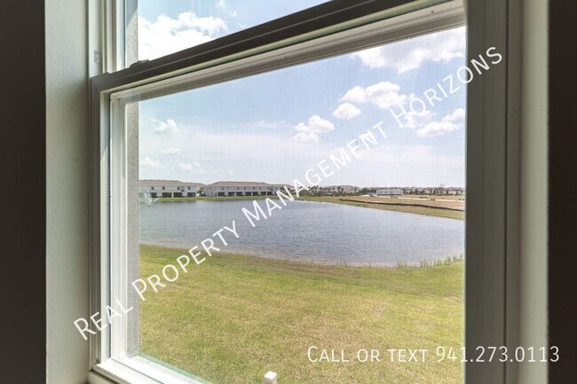 Building Photo - 17769 Crescent Moon Lp