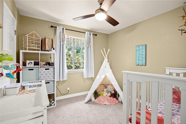 Building Photo - 119 Bluejack Pl