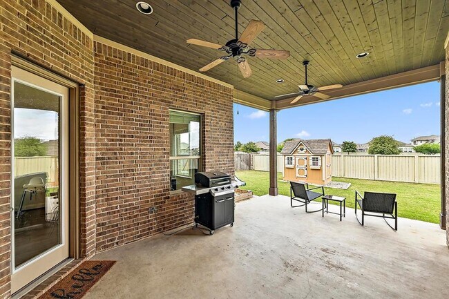 Building Photo - 109 Hedgerow Ln