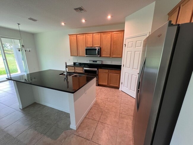 Building Photo - 1530 Stone Arrow Ct