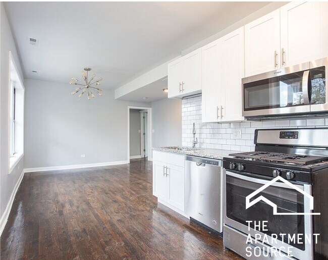 Building Photo - 3301 N Harding Ave