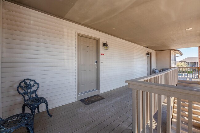 Building Photo - 133 Troon Dr