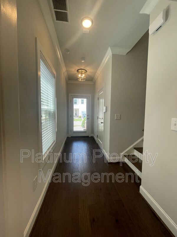 Building Photo - 2312 Echelon Ln