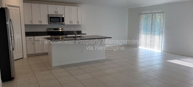 Building Photo - 2240 Gatsby Ln