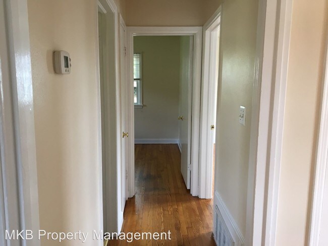 Building Photo - 3 br, 1 bath House - 1211 Stoutamire Drive