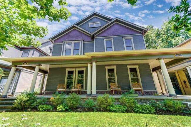 Building Photo - 342 Park Dr