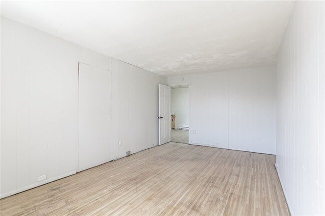 Building Photo - 85 Mapledale St